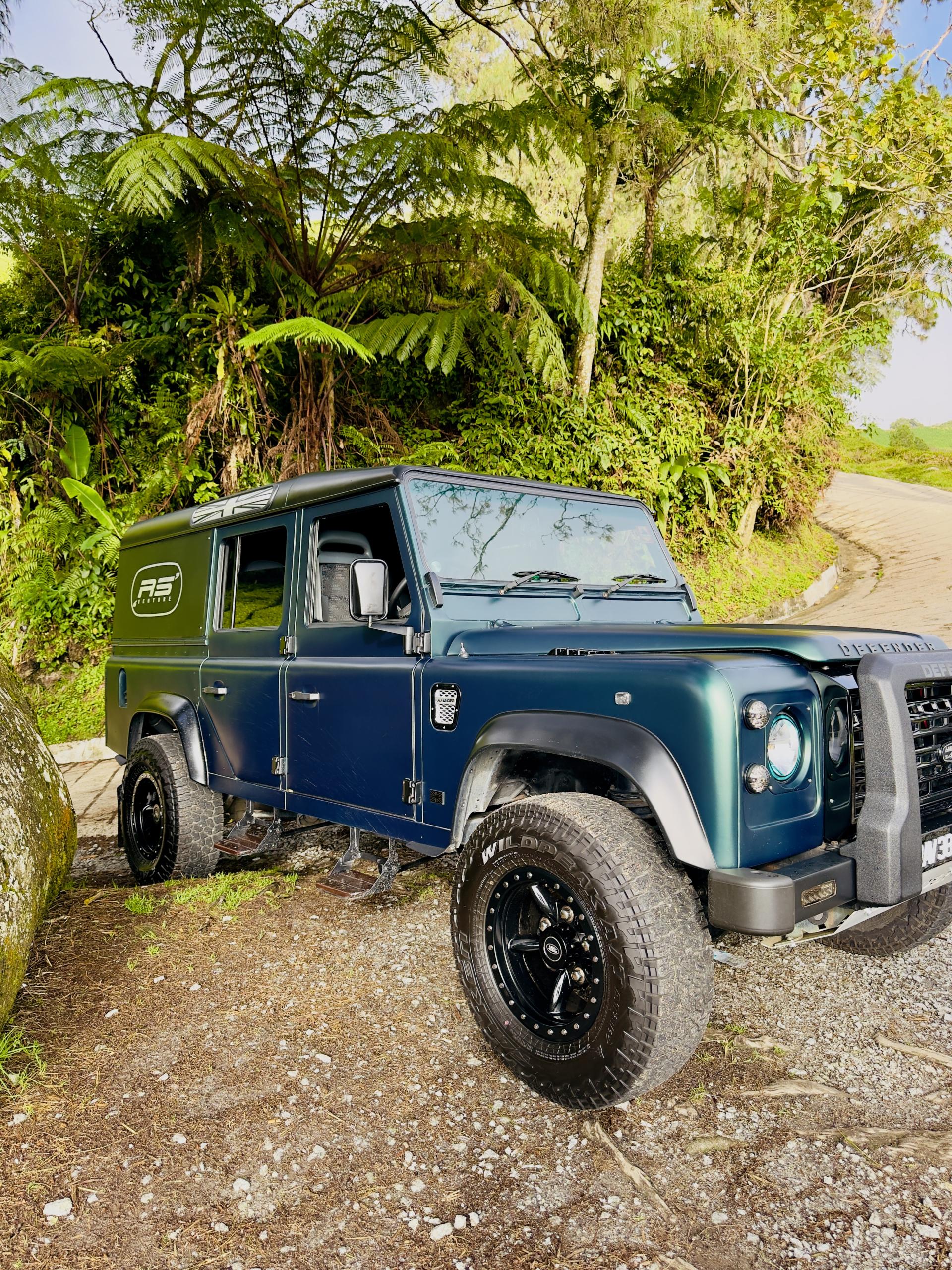 Land Rover Adventure